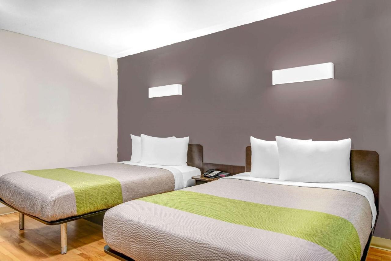 6-atlanta, Ga - Hotel