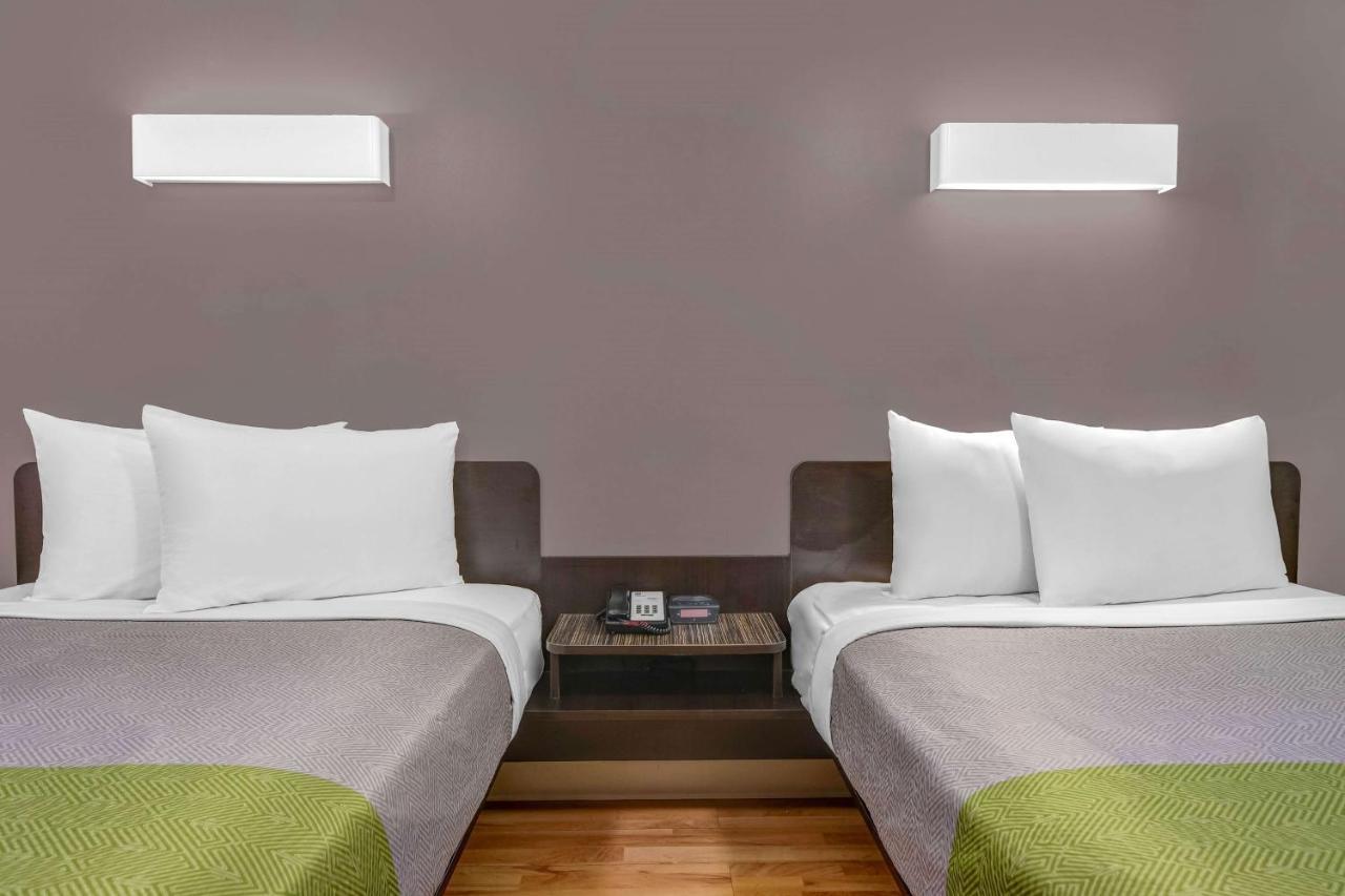 Hotel 6-atlanta, Ga - Chamblee