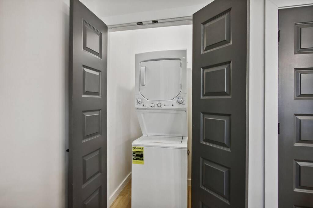 Luxury Event Friendly Atl Pool Table Hot Tub Holiday home