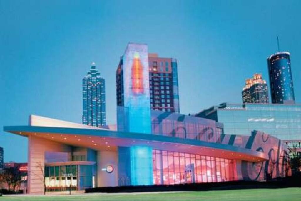 Mbz Stadium*modern House*king Bed*wi-fi*smart Tv Atlanta
