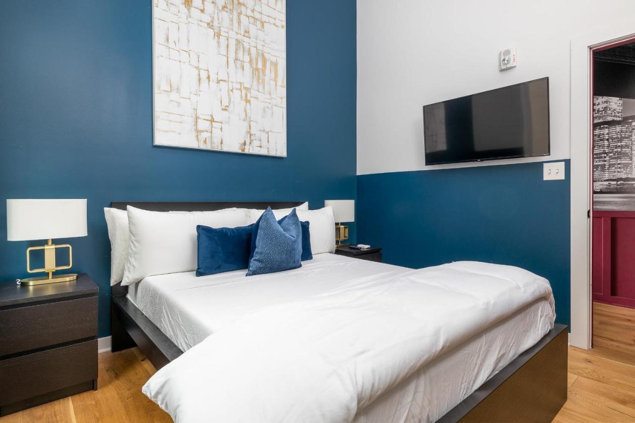 Geranium Giant Close Proximity To Piedmont Park *