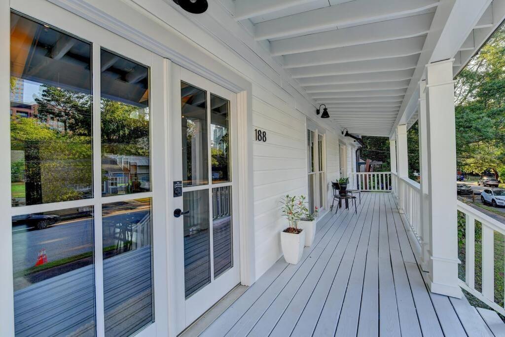 Holiday home Modern In Heart Of The City- Sleeps 12 Atlanta