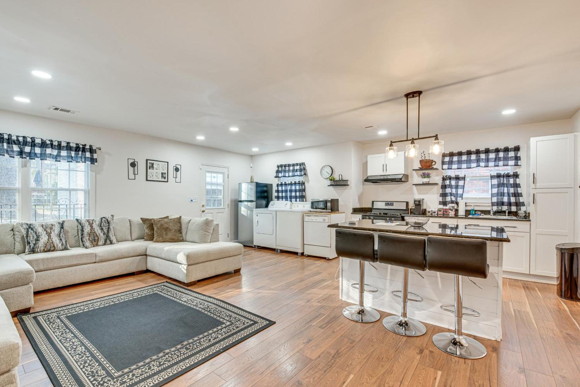 Cozy Abode Near Theme Parks, Golf And Shops * Atlanta