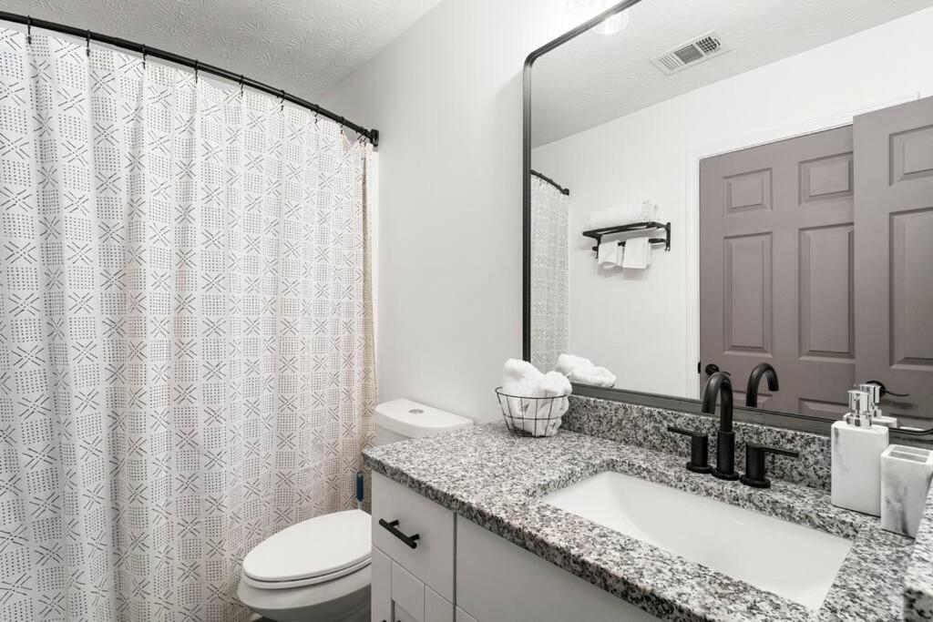 Holiday home Modern 3bd,2ba Townhome Near Stadiums In Metro-atl *