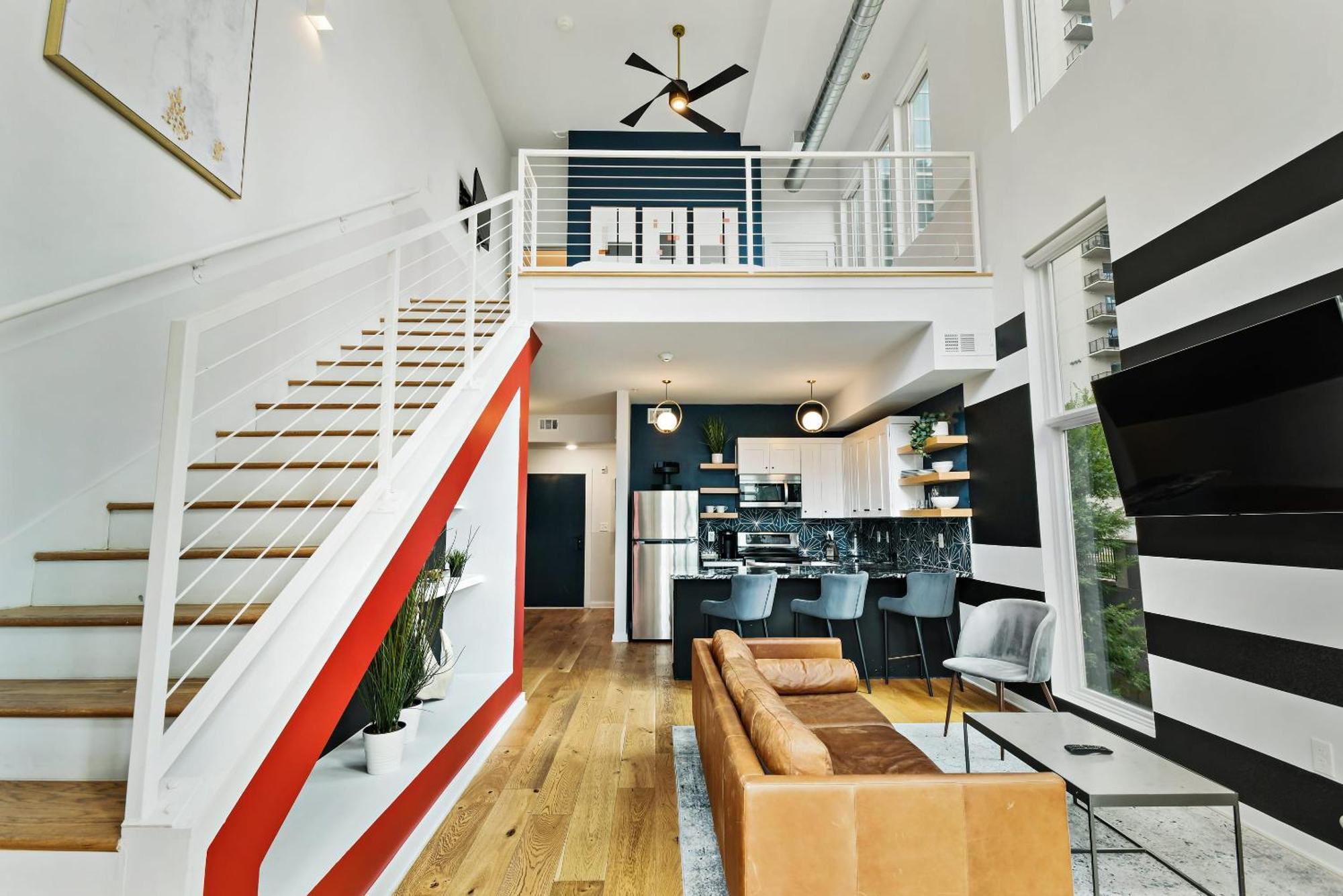 Iridescence Center Midtown Piedmont Park King Bed Loft * Atlanta