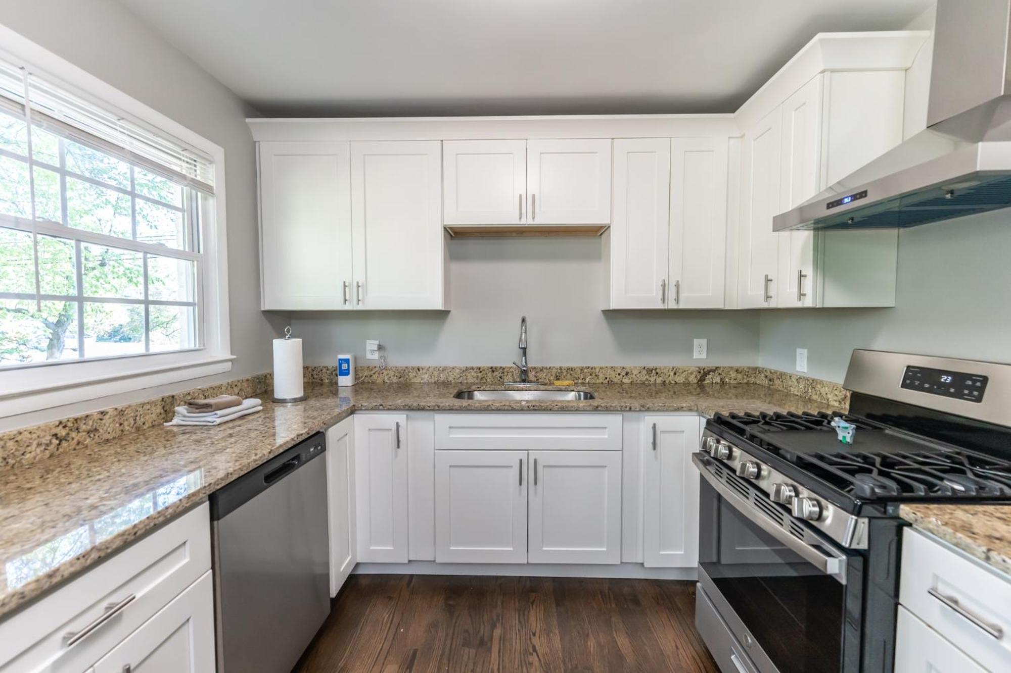 Hillandale Private With Shared Bathroom Atlanta
