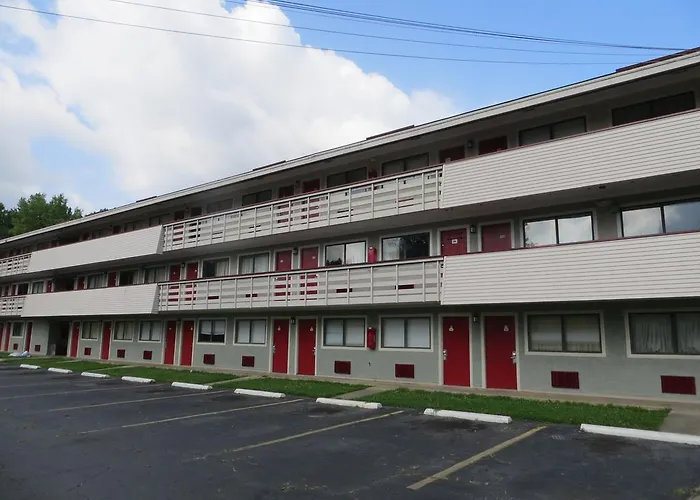 A2C Budget Hotel