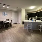 Entire 2 Bedroom Luxury Apartment Buckhead/Brookhaven