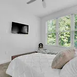 North Atlanta Oasis - 6 Guests - Balcony - Pool - Free Parking And Wifi