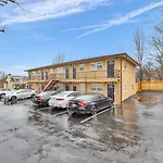 Cool And Comfy Apartment In Mechanicsville