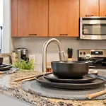 “Essence” Condo In Buckhead