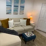 One Bedroom, Downtown Atl Private Apartment!