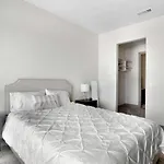Luxury Apt In West Midtown