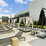 Luxury Apt In West Midtown