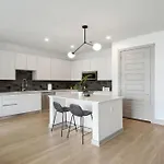 Luxury West Midtown 2 Bdrm