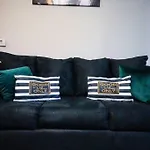Cozy 1 Bed/1 Bath