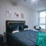 Cozy 1 Bed/1 Bath