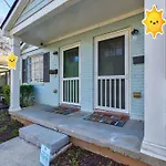 5Min-Grant Park With Fenced Yard, Parking And Pet Friendly