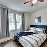 New Home In Midtown- Sleeps 11 For Rent In Atlanta