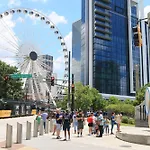 Downtown Oasis - Location - Comfort - Style