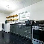 Luxury Home 5 Mins To Mercedes-Benz Stadium