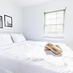 Luxury Home 5 Mins To Mercedes-Benz Stadium