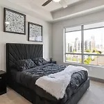 Luxurious Downtown Apartment