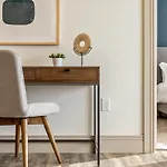 Landing At The Eddy At Riverview - 1 Bedroom In West End
