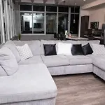Luxe Atlanta Skyline Views