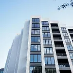 Warm & Lavish Midtown Oasis