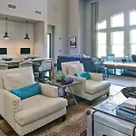 The Golden Noir Retreat-Buckhead