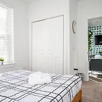 Luxe 1Br With Balcony In Downtown 542Blvd