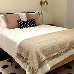 Two Cozy Homes Near Gwcc & Mercedes Benz - Sleeps 15