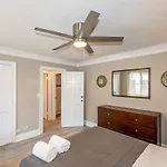 High Rise Downtown Condo With Skyline View