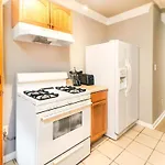 Free Parking! Apartment For You - Park View