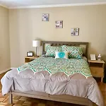 Downtown 1 Bedroom Apt 20L
