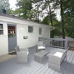 1272 Woodland Ave
