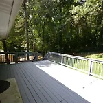 1272 Woodland Ave