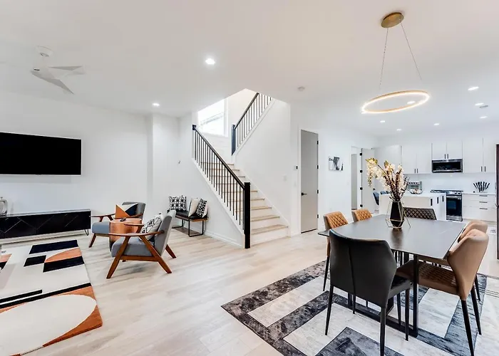 Modern Luxury In The City At Havilah Estates