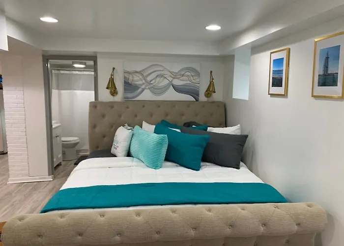 One Bedroom, Downtown Atl Private Apartment!