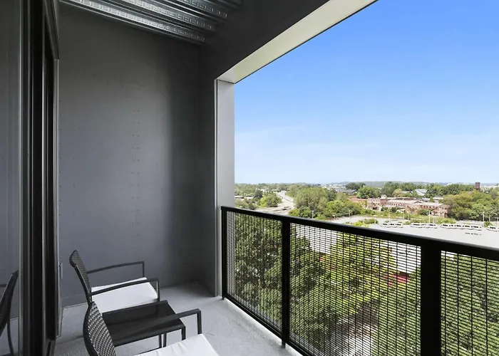 Luxury Apt In West Midtown