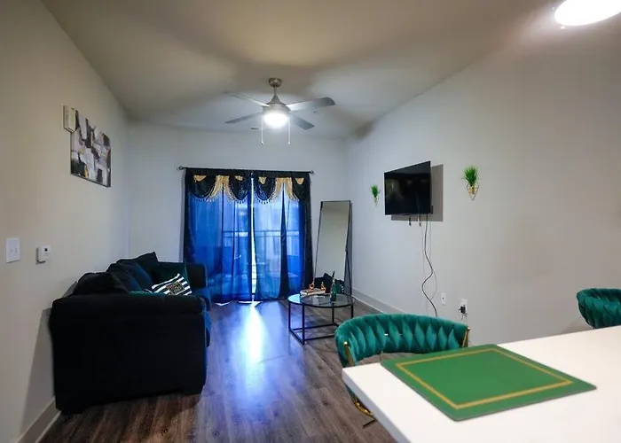 Cozy 1 Bed/1 Bath