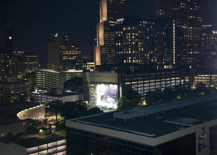 Luxe Atlanta Skyline Views