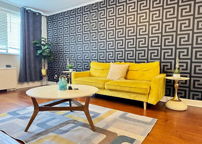 2Br Chic Downtown Atl Condo W Free Parking Lm602
