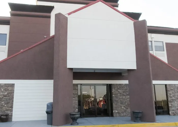 Quality Inn & Suites Near Six Flags East