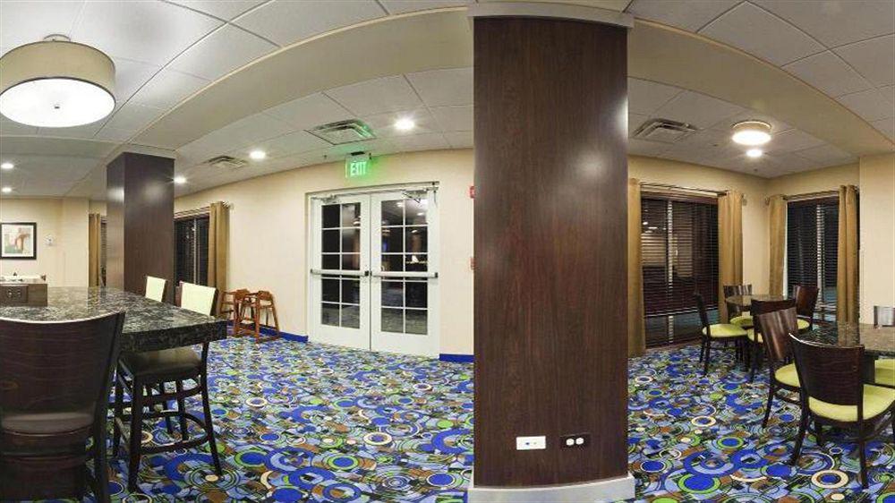 Express & Airport West - Camp Creek By Ihg Atlanta