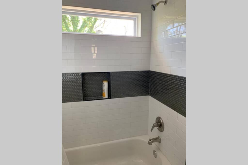 Holiday home Modern Home:3 Bedroom;2.5 Bath Near M-benz Stadium