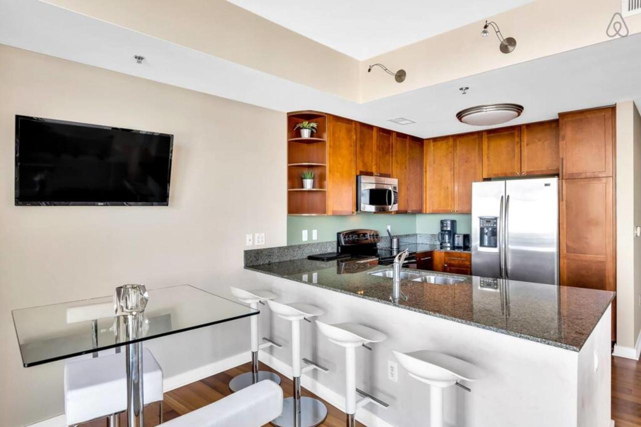 Prolific Panoramic View Buckhead Center Oasis