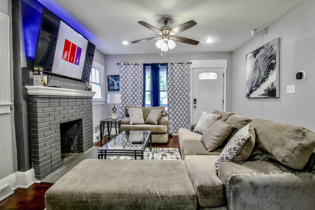 Serene & Elegant Smart Location & Pkg Holiday home Atlanta