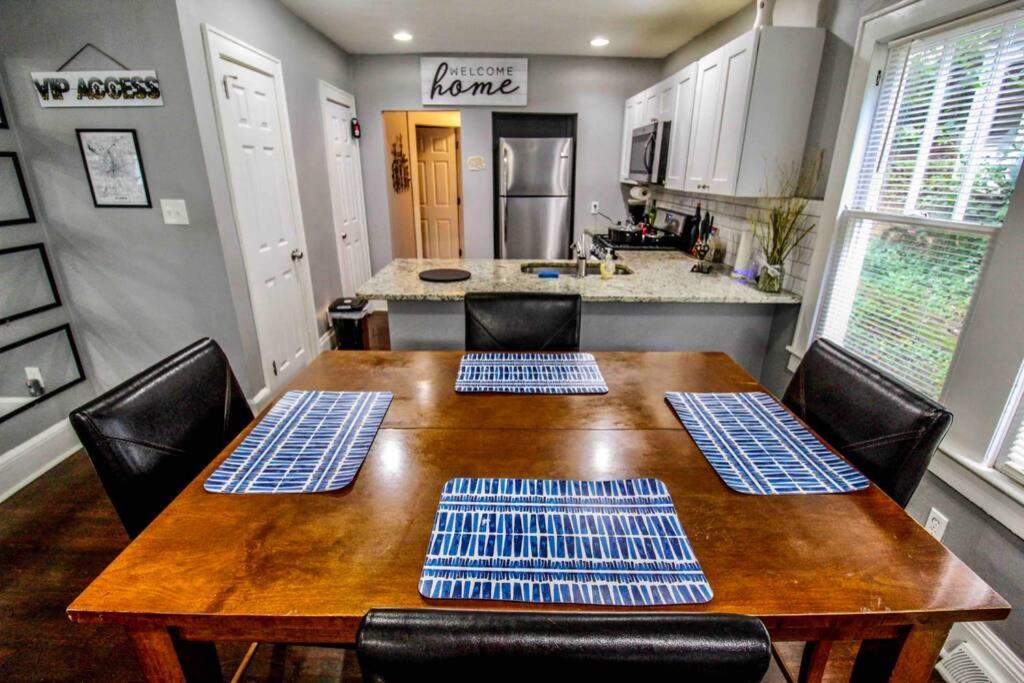 Serene & Elegant Smart Location & Pkg Holiday home